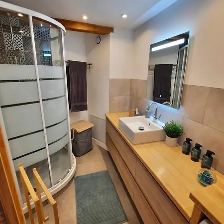 Hidden Gem In Historic Center Ecusson شقة *